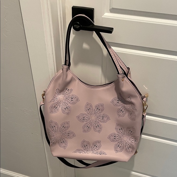 Chic Floral Pink Shoulder Bag - Picture 1 of 5